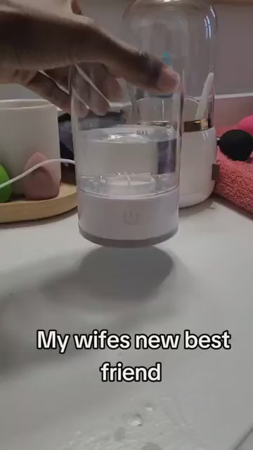 Make Up Brush Cleaner,Electric Brush Cleaner, USB Rechargeable Automatic Deep Cosmetic Cleaning Device- Brand Kiosk Store